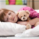 اصول بهداشت خواب نوجوانان و کودکان | مواد غذایی خواب آور