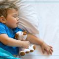 کودکان به چند ساعت خواب در شبانه روز نیاز دارند ؟